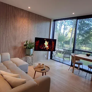 Appartement Prive In Groene Omgeving Fietsen & Parkeerplaats Inbegrepen